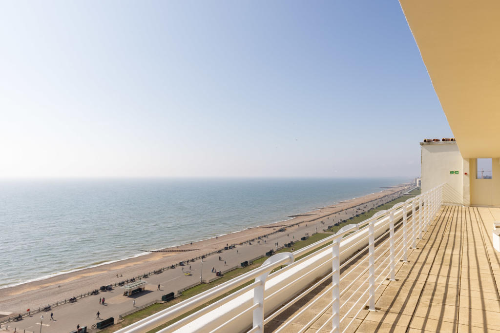 embassy court brighton balcony view