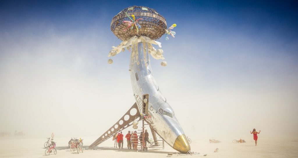 aeroplane sculpture in desert